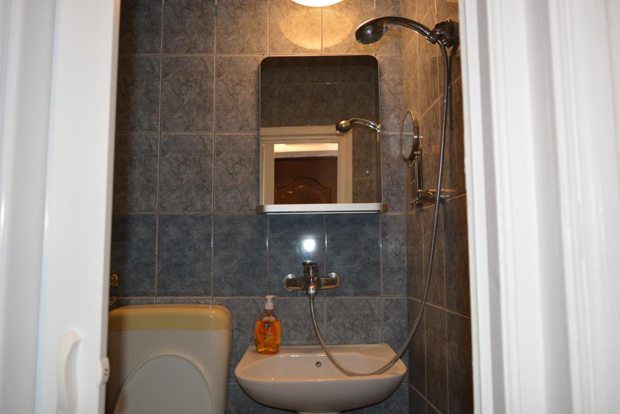 Apartament Iulia 9 *